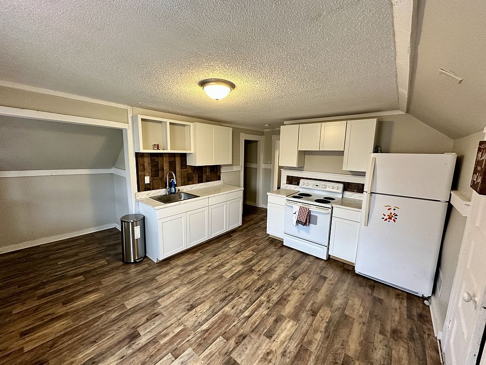 1st image of 295 Park St #3
