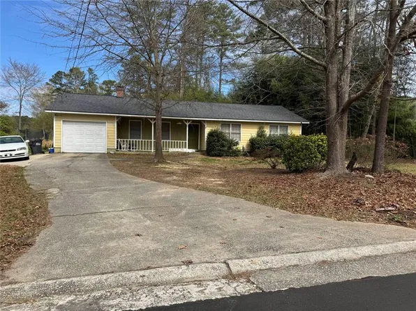 3010 Bay Berry Dr SW, Marietta, GA 30008