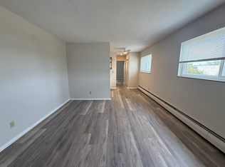 4789 Ridge Ave APT 9, Cincinnati, OH 45209