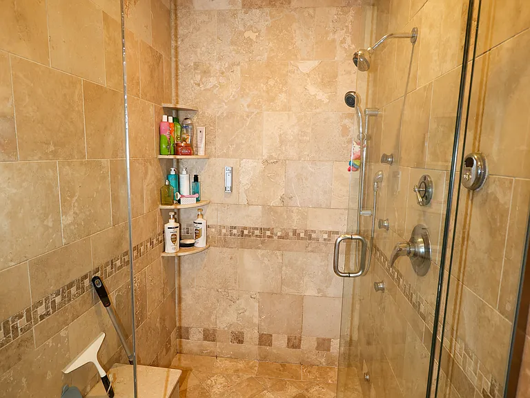 55 Hobart St #2 — Photo 29