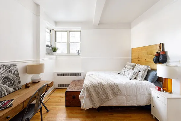 Sold by Compass | media 2