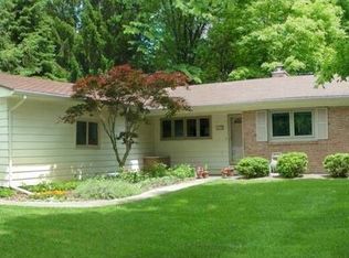 4186 Wabaningo Rd, Okemos, MI 48864