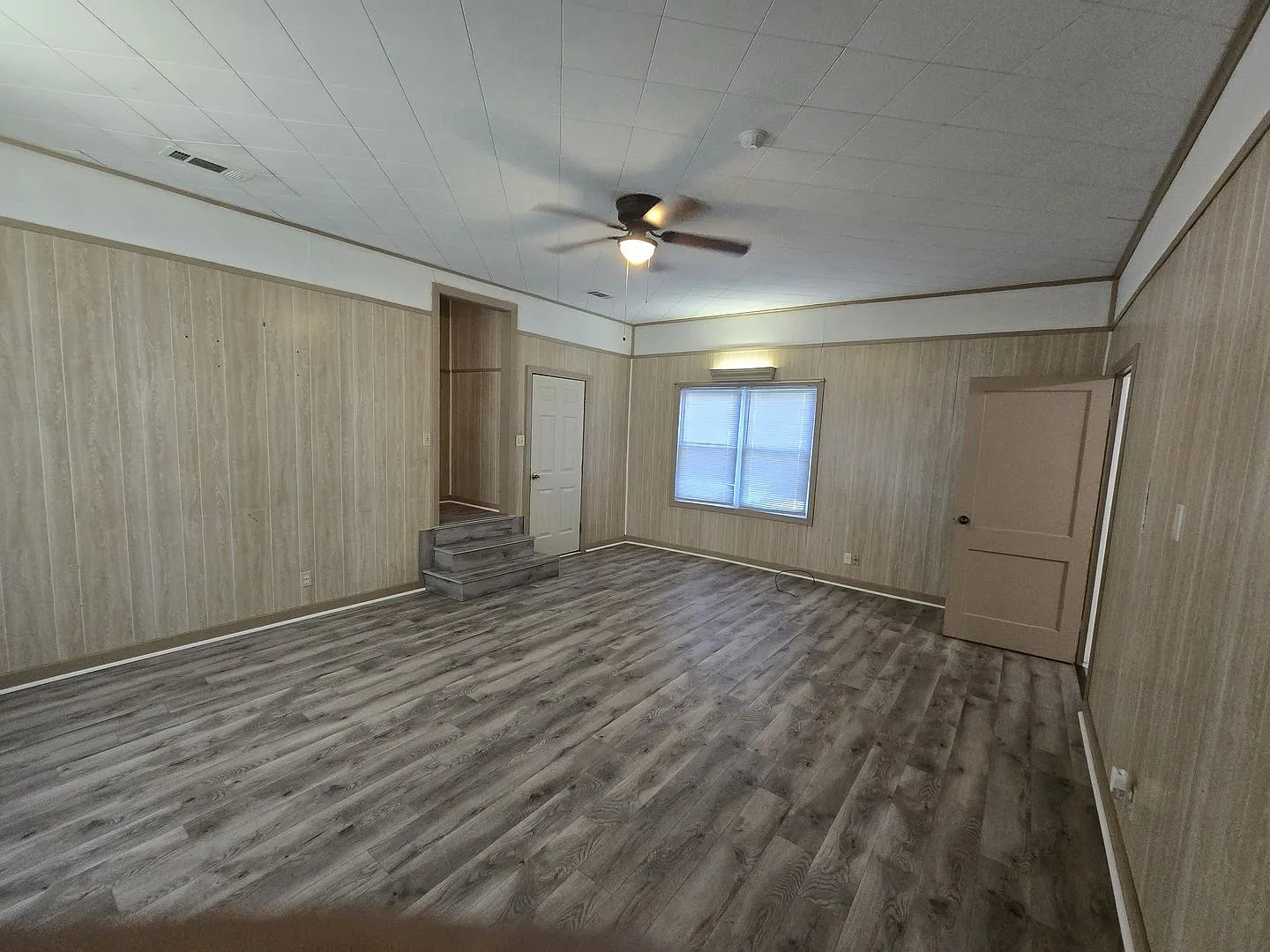 Corporate Leasing Available! 5195 Seale Rd., Beaumont, TX 77705 — Photo 3