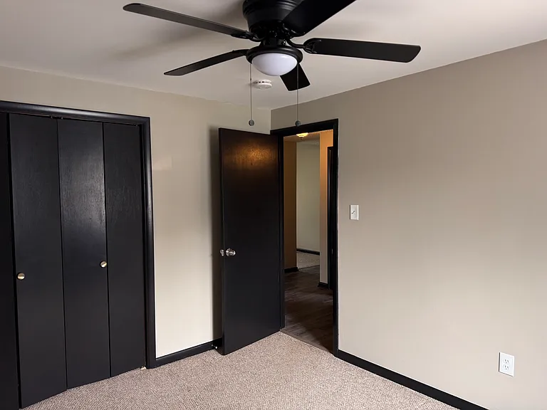 115 Jackson Ave #4 — Photo 9