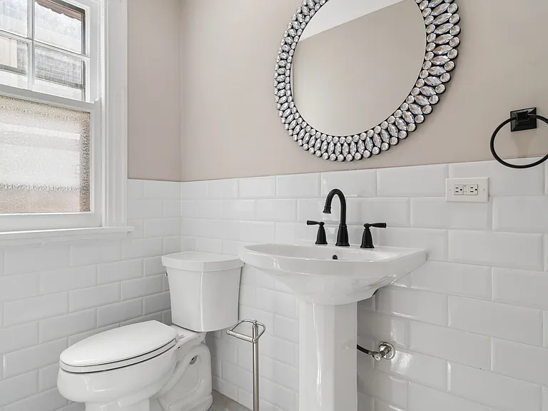 2247 W Estes Ave #1 — Photo 9