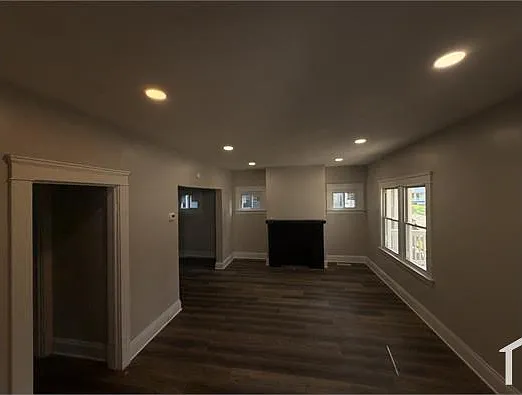 4 bed, $1,100 — Photo 2