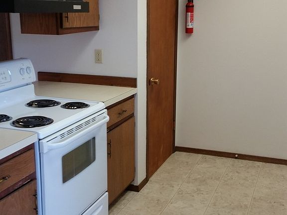 2nd image of 20 Hoffman Dr APT 3