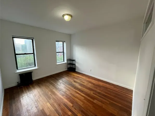 154 Allen Street image 1 of 5