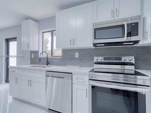 5th image of 173 NW 47th St