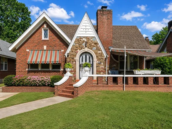 910 Kensington Pl, Memphis, TN 38107