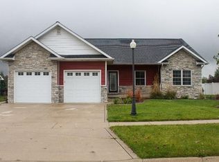 2470 Westwood Ln, Chesterton, IN 46304