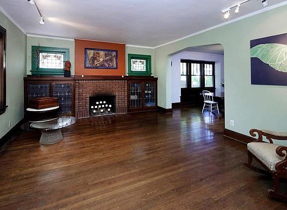 4th image of 1102 Bellerive Blvd