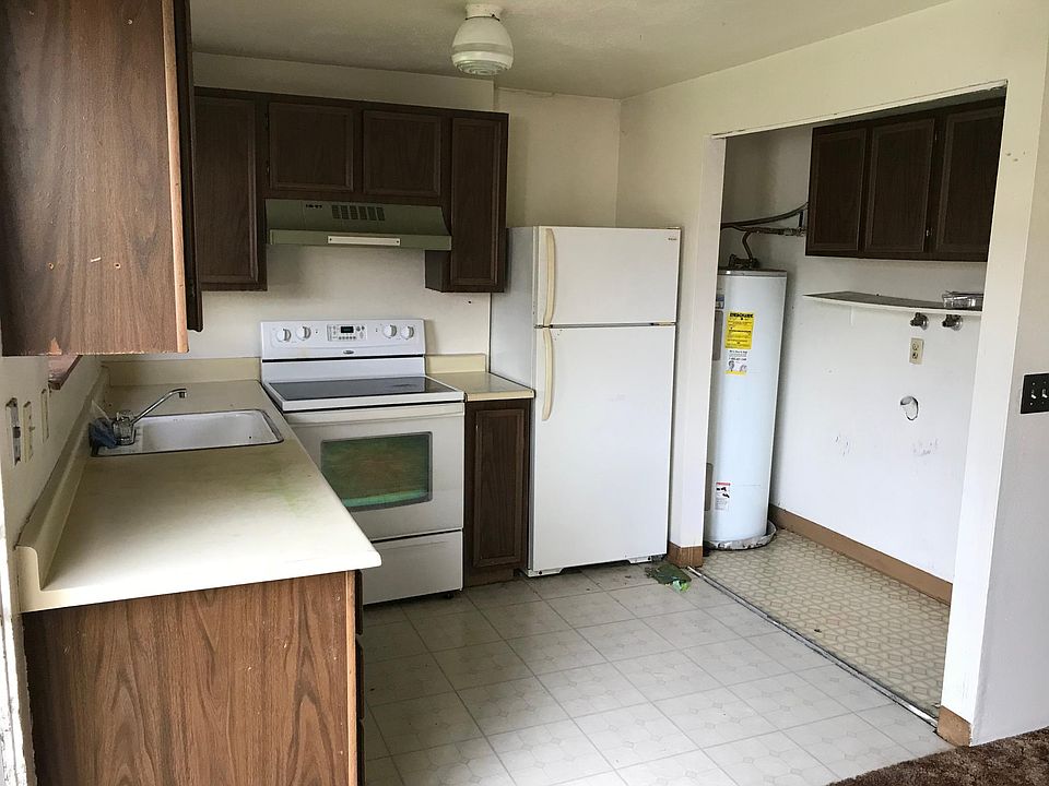 2nd image of 3619 SE 43rd Ave