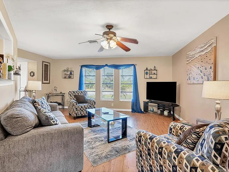 4154 Jennings Blvd — Photo 9