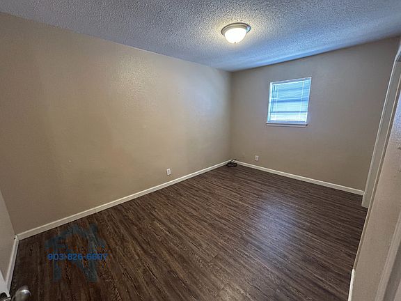 5th image of 302 Georgia St #17