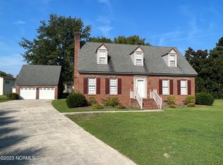 1803 Woodford Pl W, Wilson, NC 27893