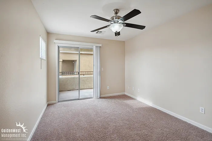 3528 E Carisbrook Dr — Photo 8