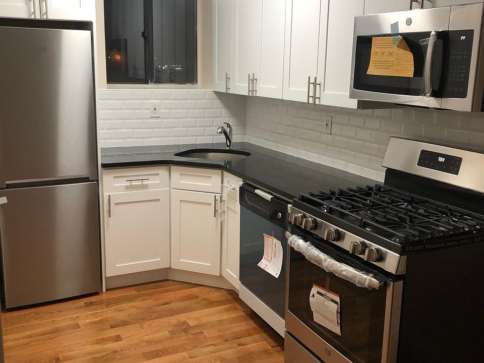 1st image of 14016 34th Ave APT 906