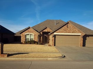 3005 Elmo Way, Moore, OK 73160