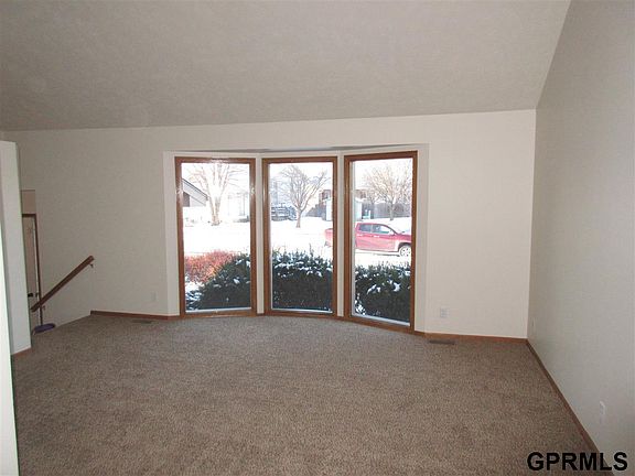 4th image of 3313 Montreal Dr