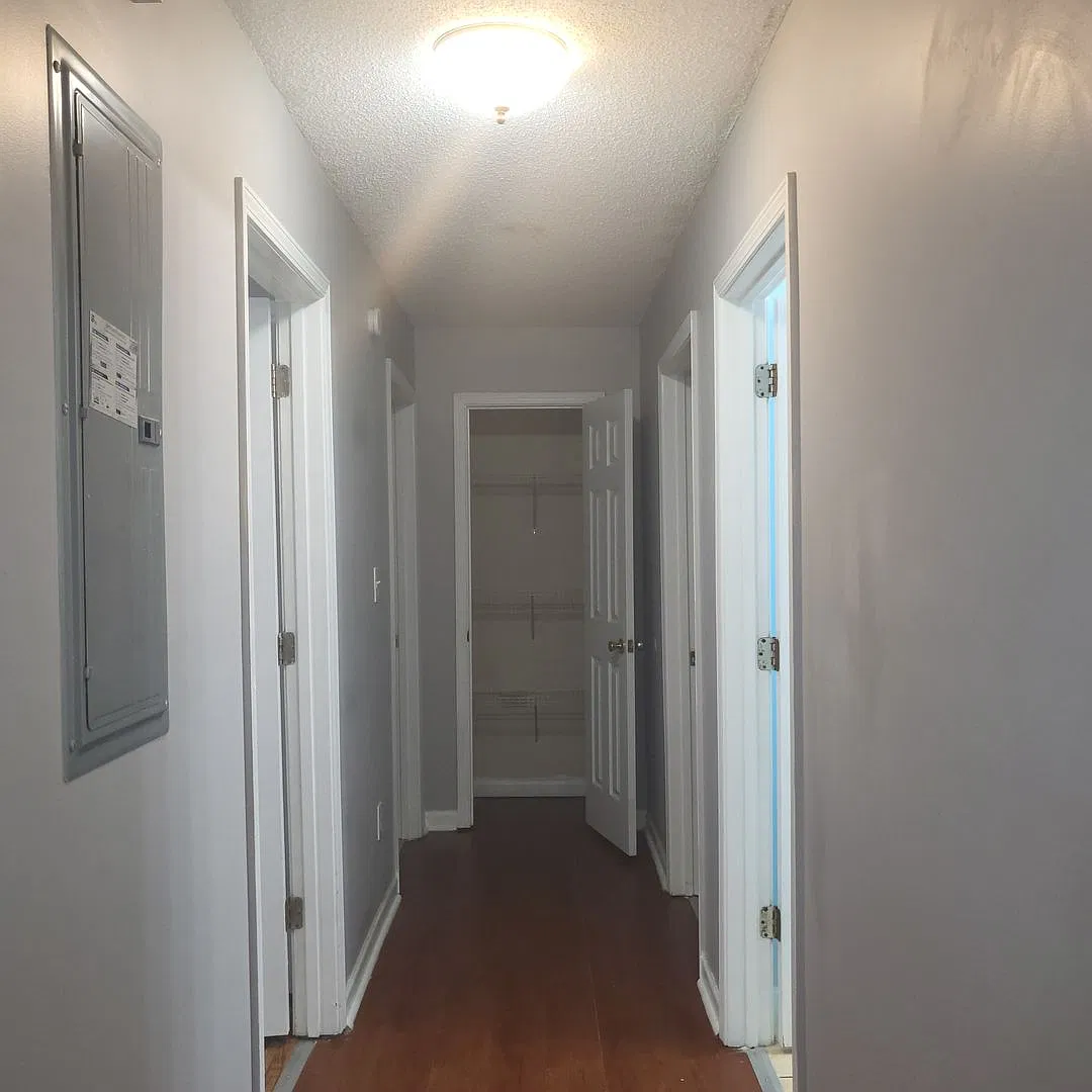 714 Macey — Photo 4