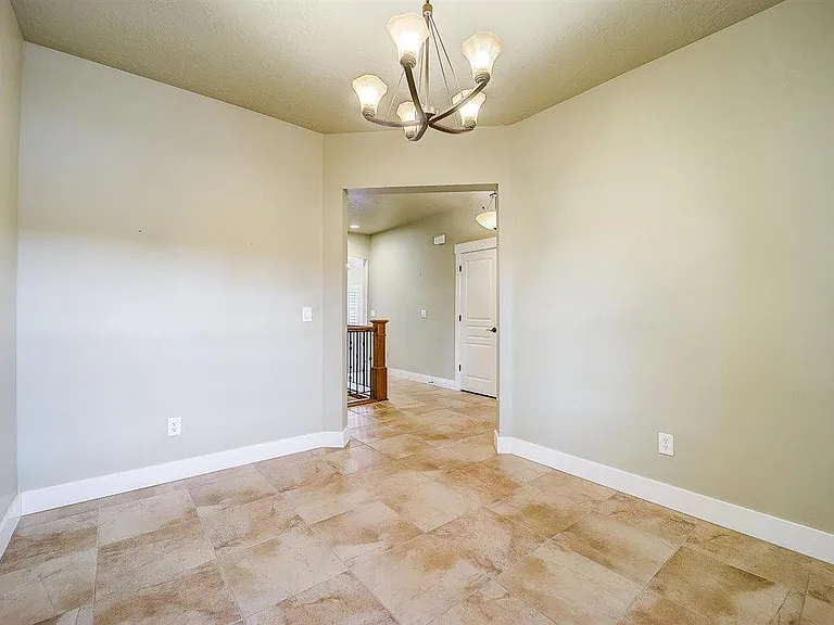 350 S Millers Mile Rd — Photo 28