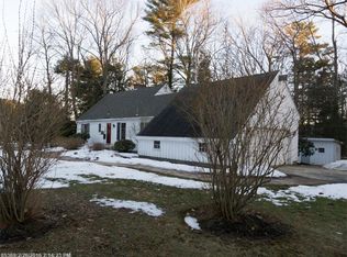 31 Crestwood Rd, Cumberland, ME 04021