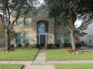 6015 Spanish Oak Dr, Pasadena, TX 77505