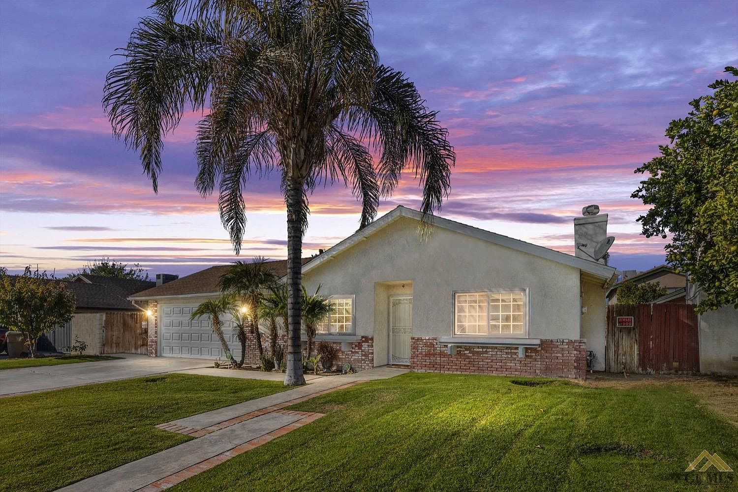 6113 Castleford St, Bakersfield, CA 93313 Zillow