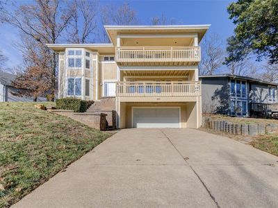 810 Edgewood Dr, Lake Saint Louis, MO, 63367
