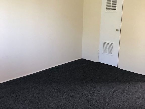 3rd image of 135 S Waller Ave APT D3