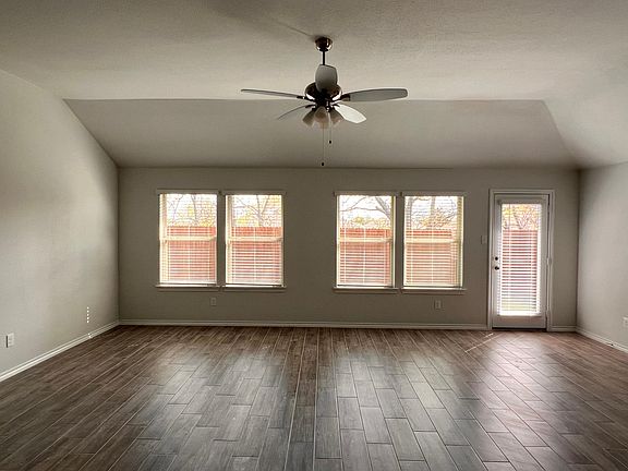 4th image of 5744 Brookville Dr