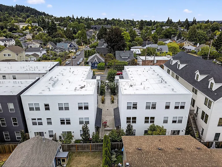 Tabor Terrace — Photo 13
