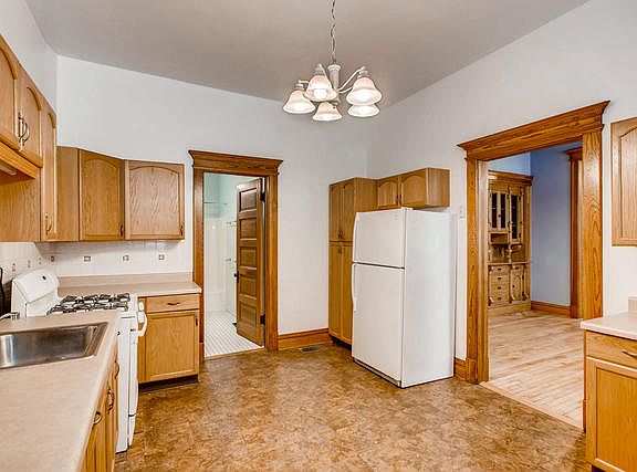 5th image of 4125 W Armitage Ave #1R