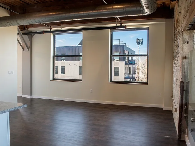 River Place Lofts — Photo 132