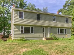 23 Old Lee Rd, Newfields, NH 03856
