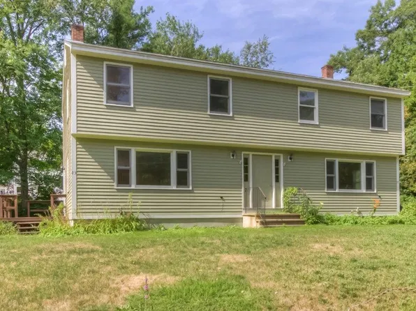 25 Old Lee Rd, Newfields, NH 03856