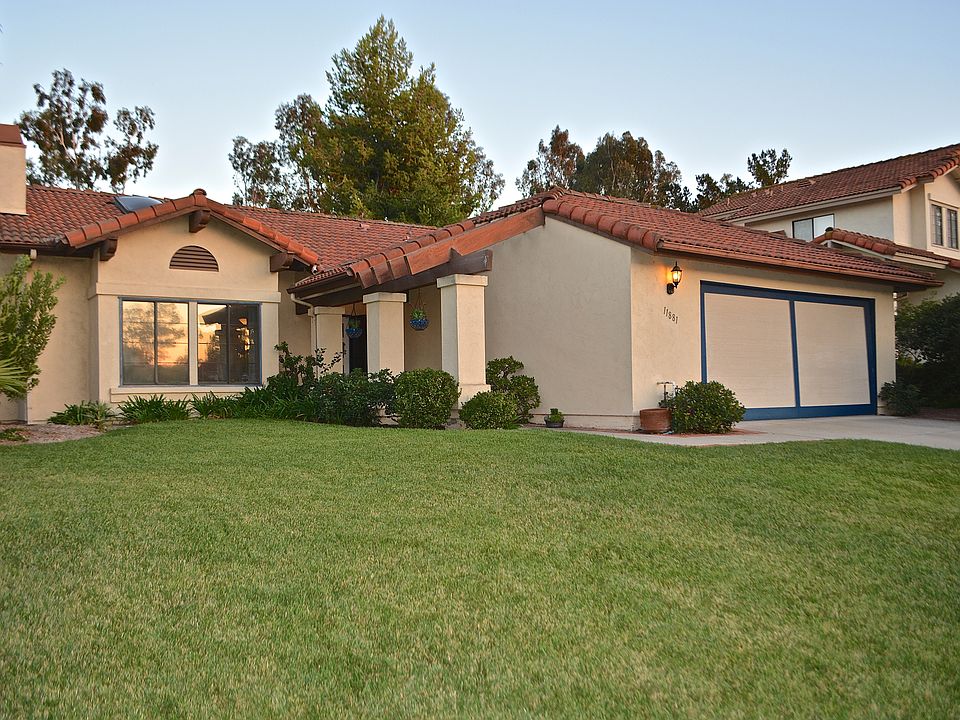 1st image of 11881 Calle Vivienda