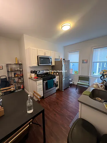 122 Columbia St #1 Photo 1