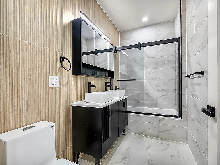 403 Linden St #1 — Photo 11