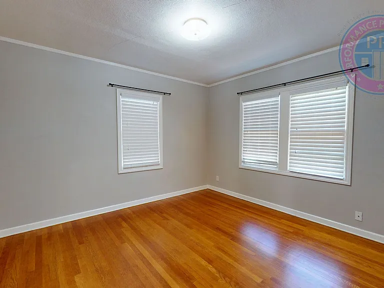 4793 N Willamette Blvd — Photo 16