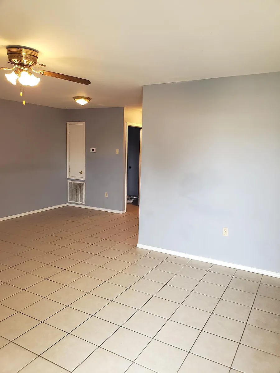 Building Photo - 9024 Atreus St