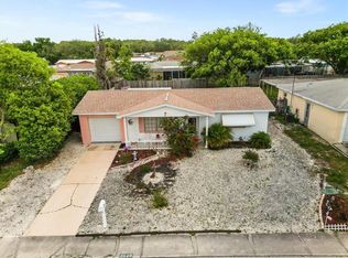 8549 Newton Dr, Port Richey, FL 34668