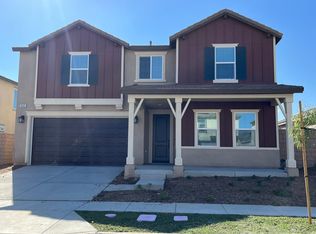 9645 Mondrian Ln, Riverside, CA 92508