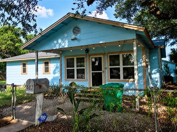 617 N Houston St, Aransas Pass, TX 78336