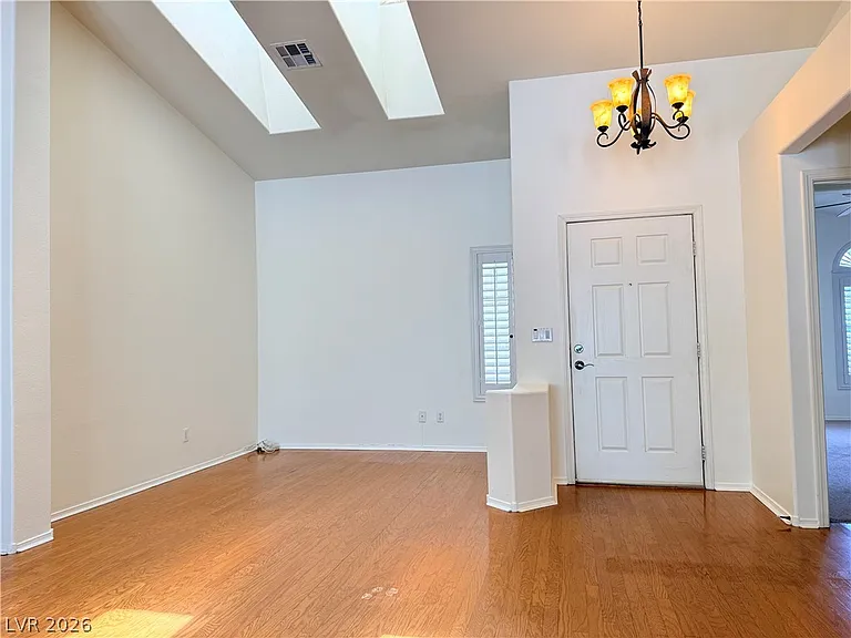 230 Misty Garden St — Photo 13