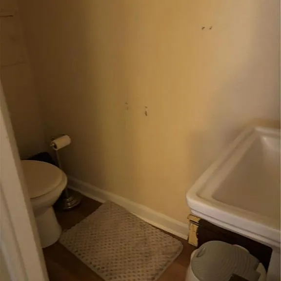1533 E Emmaus Ave — Photo 8