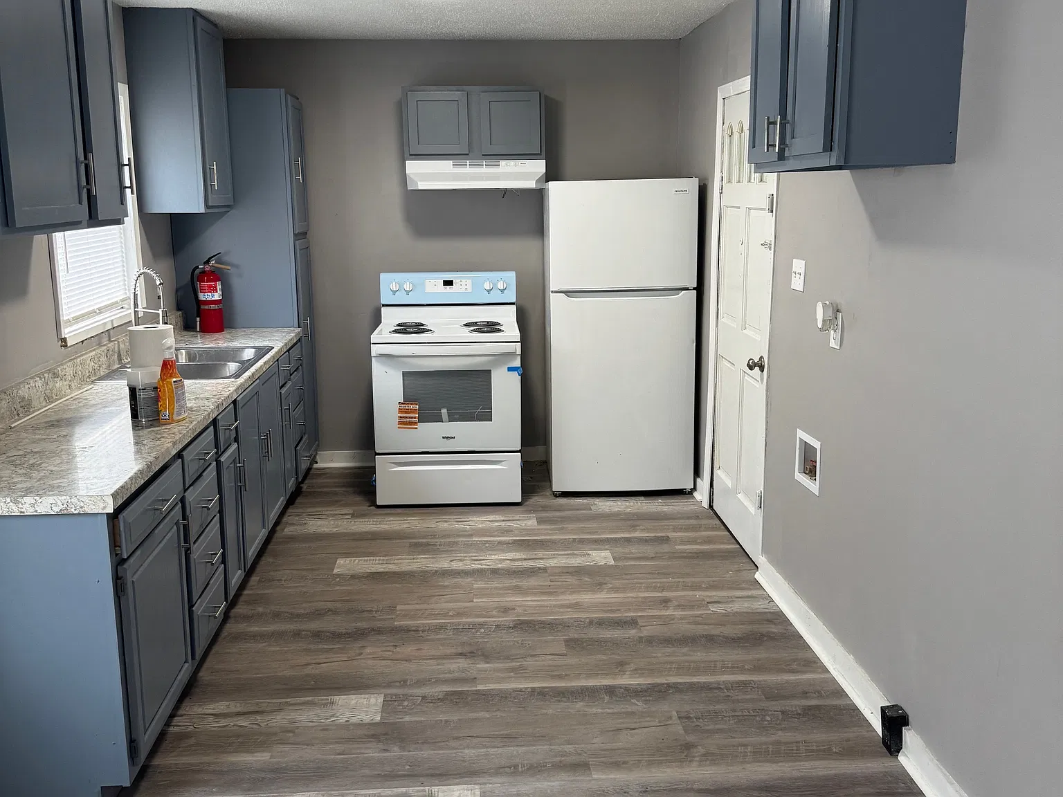 3 bed, 1177 sqft, $1,200 — Photo 3