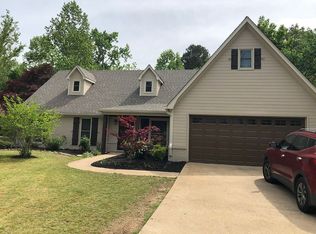 410 Cherokee Dr, Oxford, MS 38655