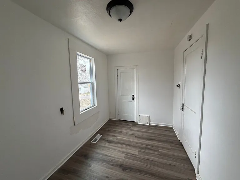 7218 Albright Ave — Photo 9